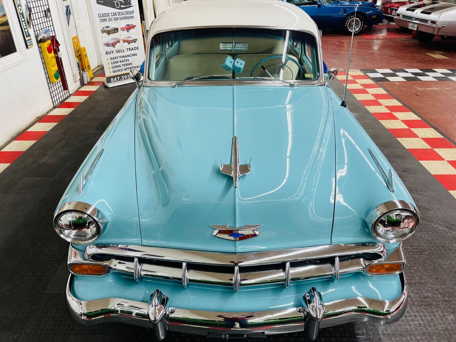 Chevrolet-Bel-Air150210-1954-Blue-White-142305-17