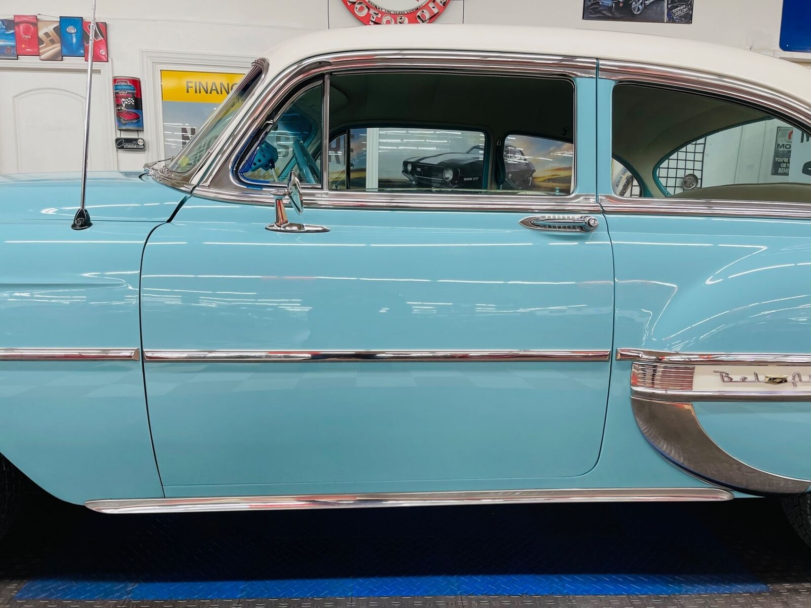 Chevrolet-Bel-Air150210-1954-Blue-White-142305-21