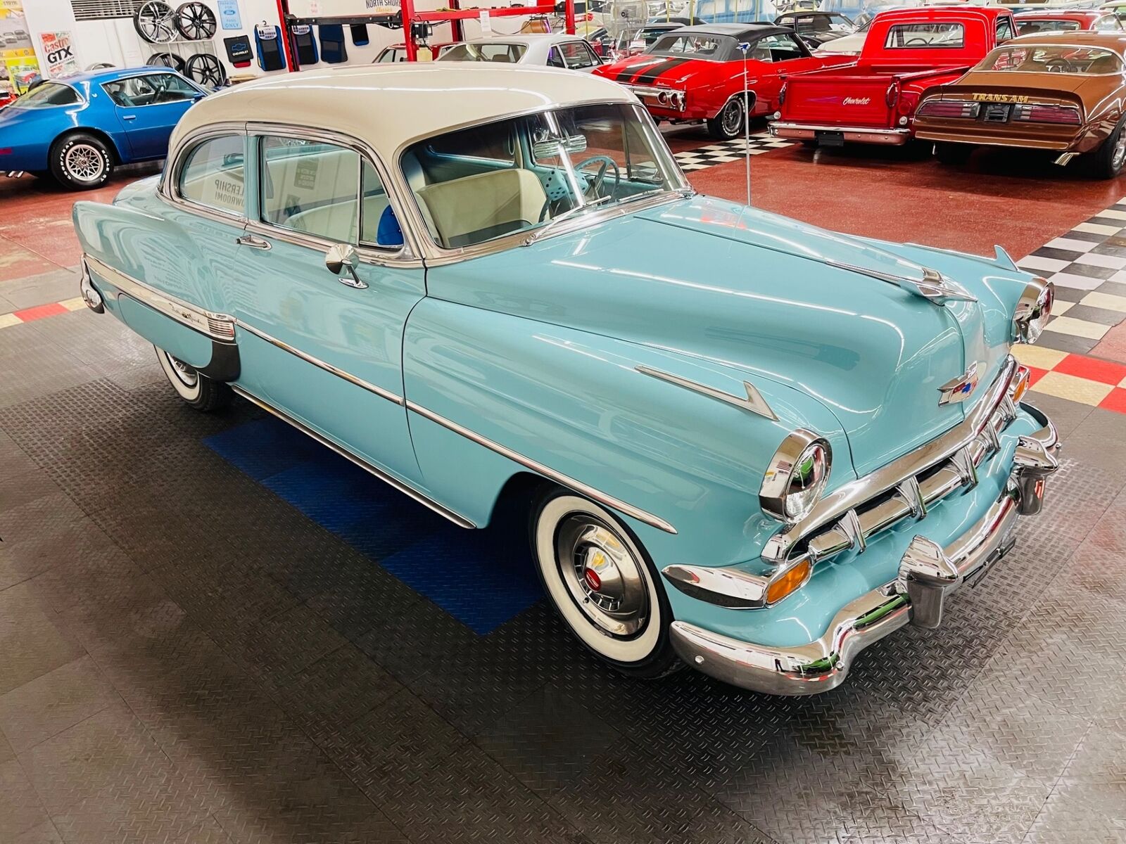 Chevrolet-Bel-Air150210-1954-Blue-White-142305-22