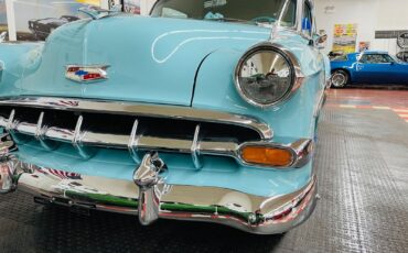 Chevrolet-Bel-Air150210-1954-Blue-White-142305-8