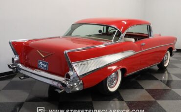 Chevrolet-Bel-Air150210-1957-Red-Red-2329-10