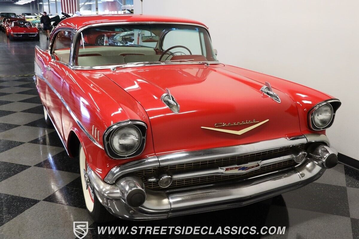 Chevrolet-Bel-Air150210-1957-Red-Red-2329-14