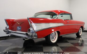 Chevrolet-Bel-Air150210-1957-Red-Red-2329-25