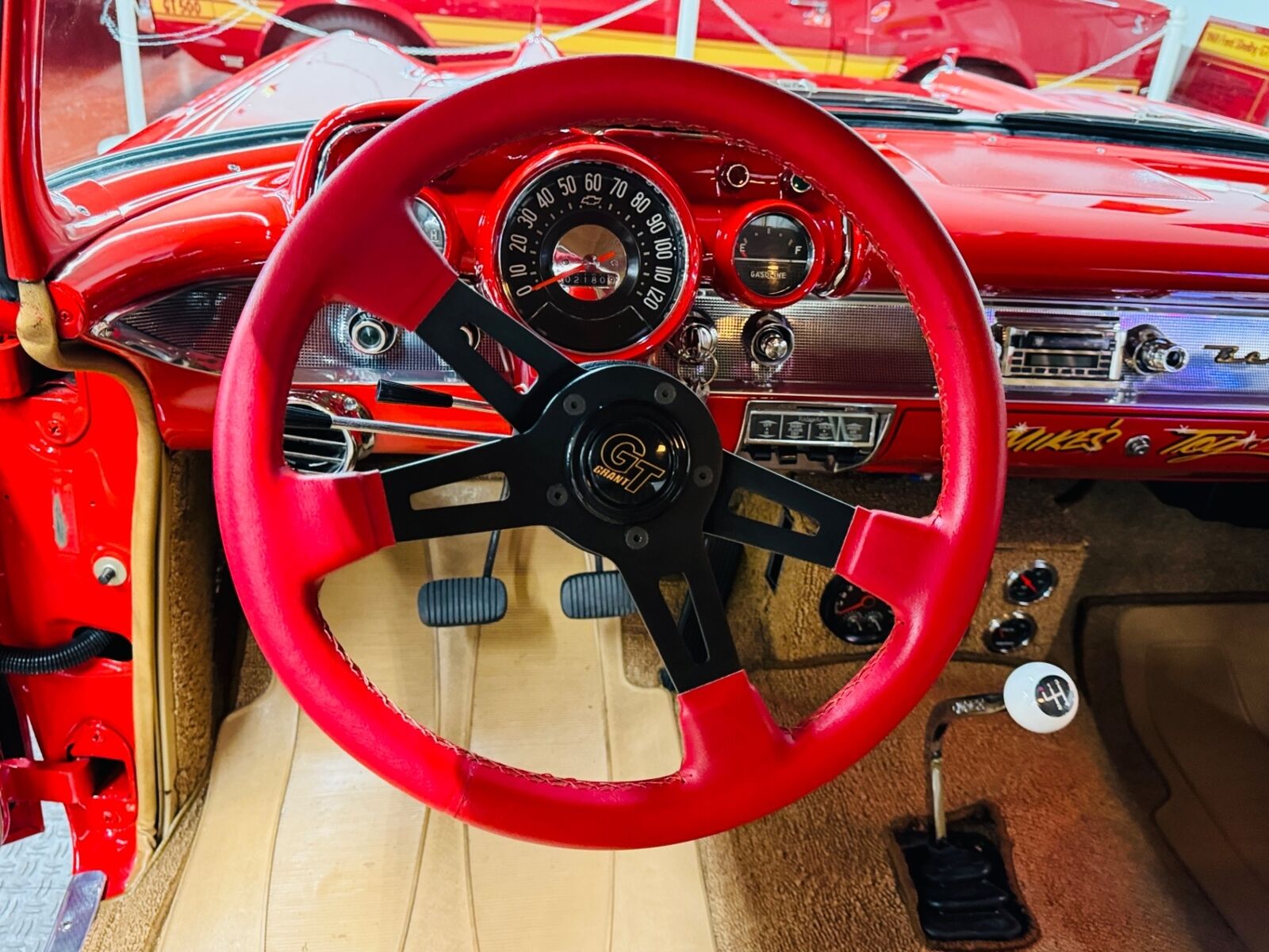 Chevrolet-Bel-Air150210-1957-Red-Tan-3653-35