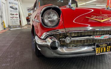 Chevrolet-Bel-Air150210-1957-Red-Tan-3653-8