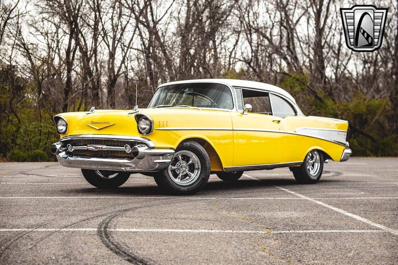 Chevrolet-Bel-Air150210-1957-Yellow-Black-4020-2