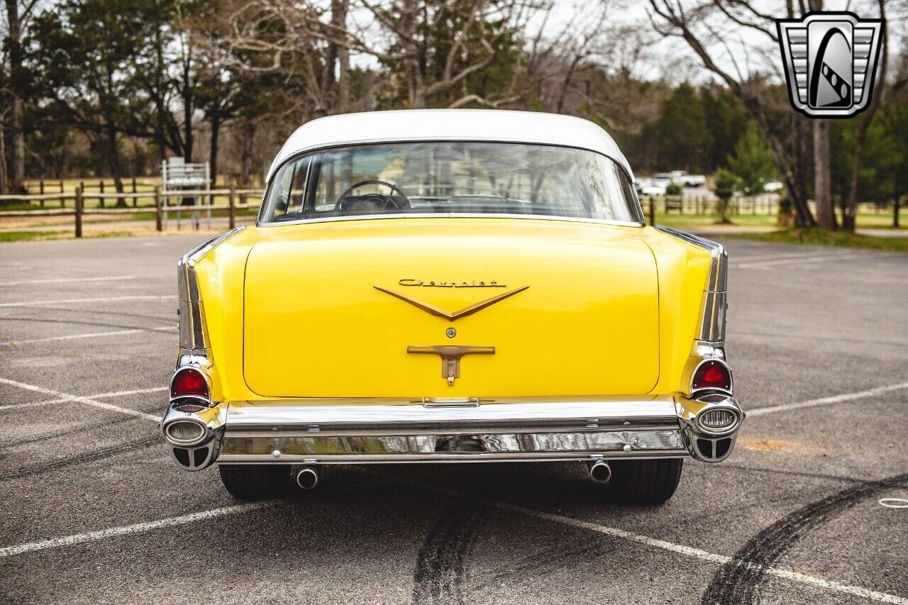 Chevrolet-Bel-Air150210-1957-Yellow-Black-4020-5