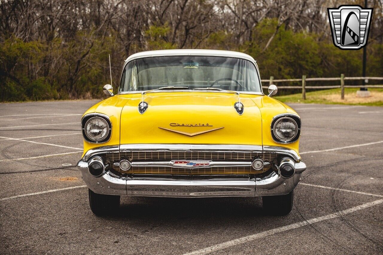 Chevrolet-Bel-Air150210-1957-Yellow-Black-4020-9