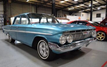 Chevrolet-Bel-Air150210-1961-Blue-Blue-73570-8