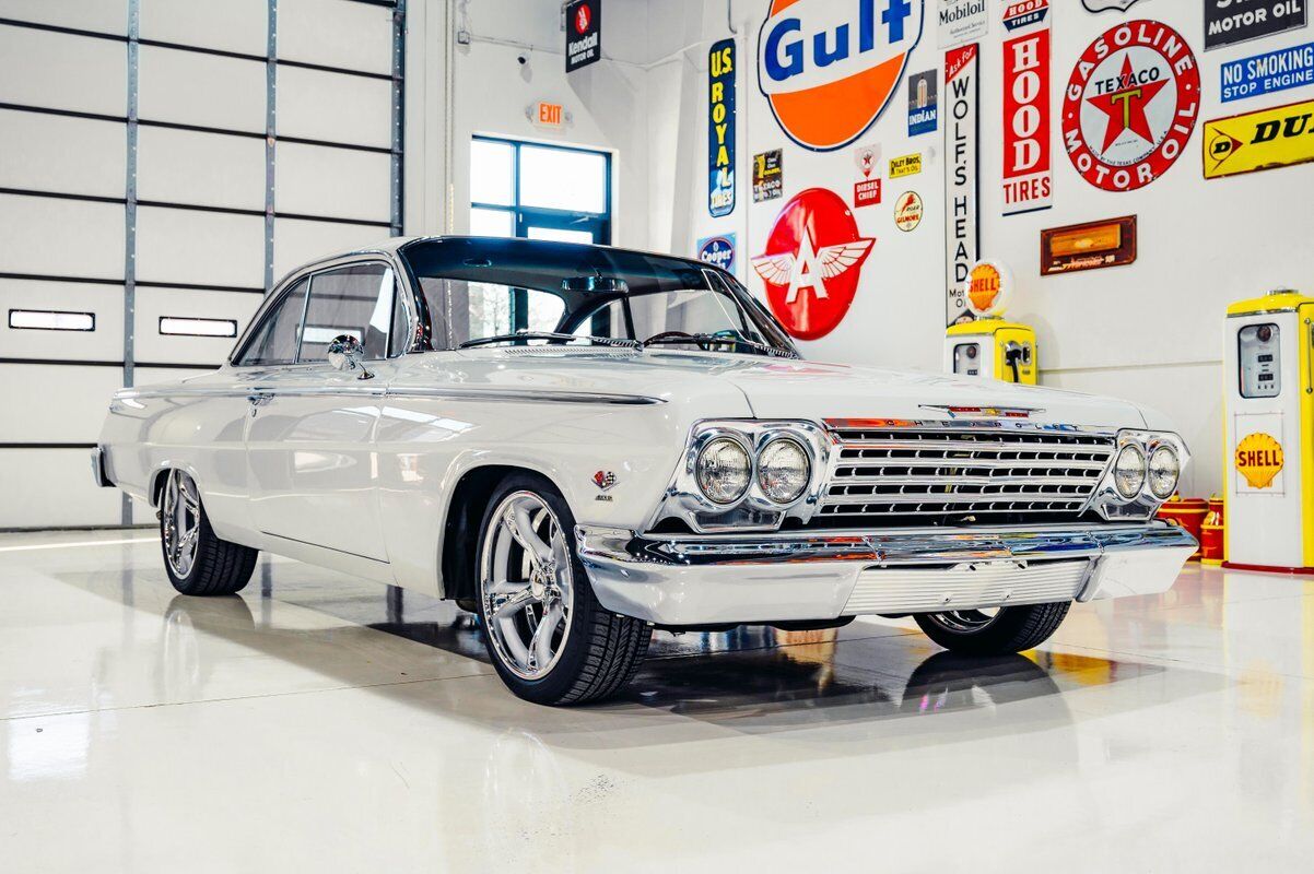 Chevrolet-Bel-Air150210-1962-White-28947-39