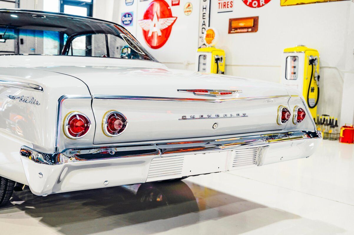 Chevrolet-Bel-Air150210-1962-White-28983-20