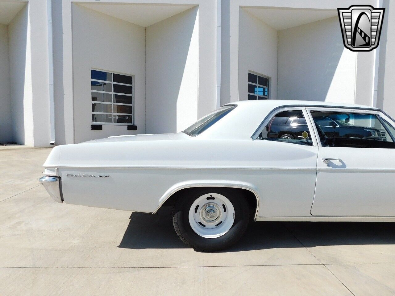 Chevrolet-Bel-Air150210-1965-White-Blue-5893-10