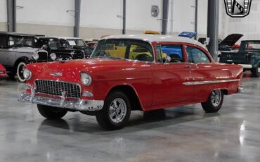 Chevrolet-Bel-Air150210-Berline-1955-Red-Black-44897-2