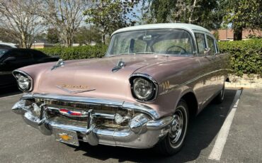 Chevrolet-Bel-Air150210-Berline-1957-Pearl-Black-115873-7