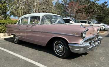 Chevrolet-Bel-Air150210-Berline-1957-Pearl-Black-115873-8