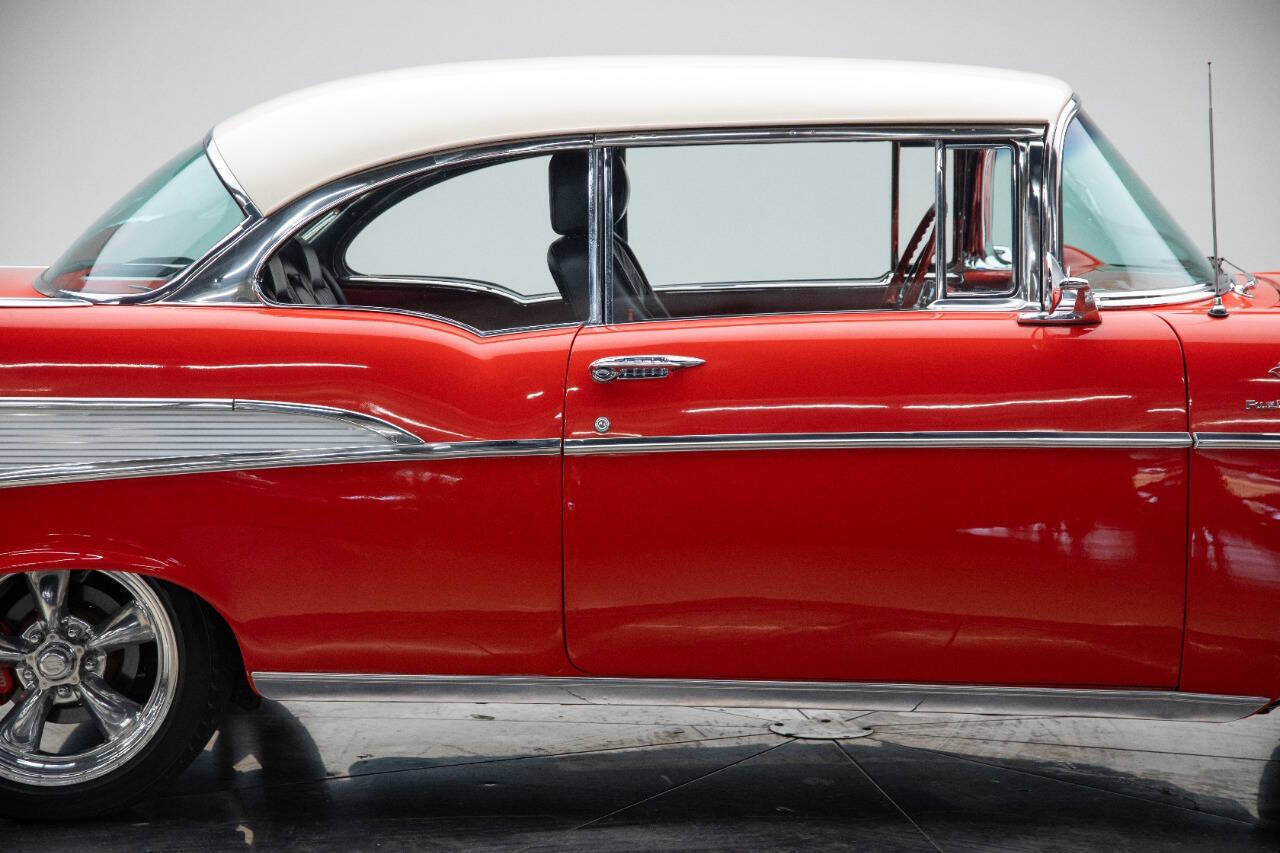 Chevrolet-Bel-Air150210-Berline-1957-Red-Black-632-10