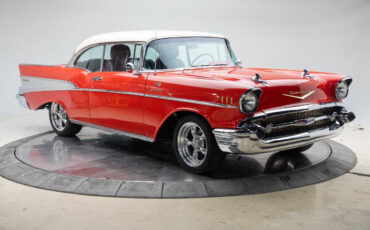 Chevrolet-Bel-Air150210-Berline-1957-Red-Black-632-3