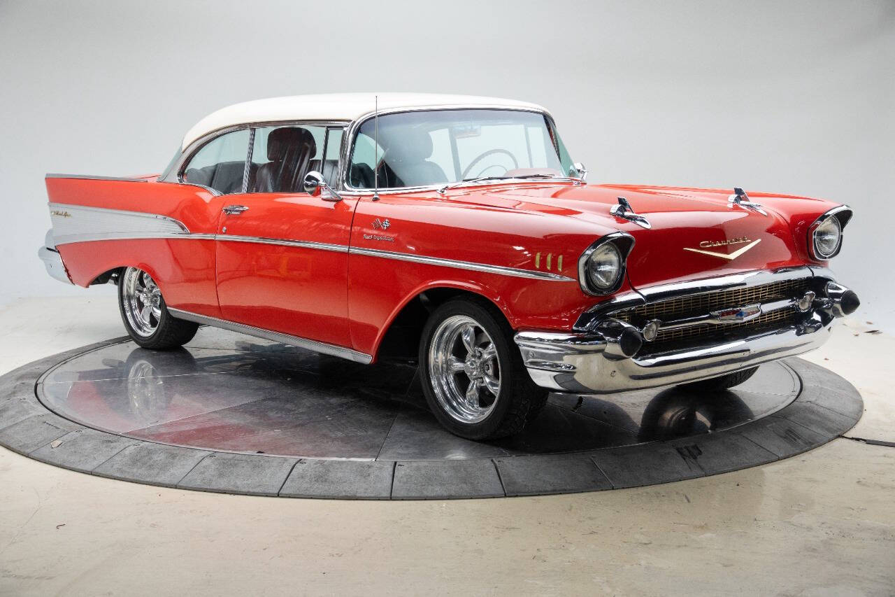 Chevrolet-Bel-Air150210-Berline-1957-Red-Black-632-3