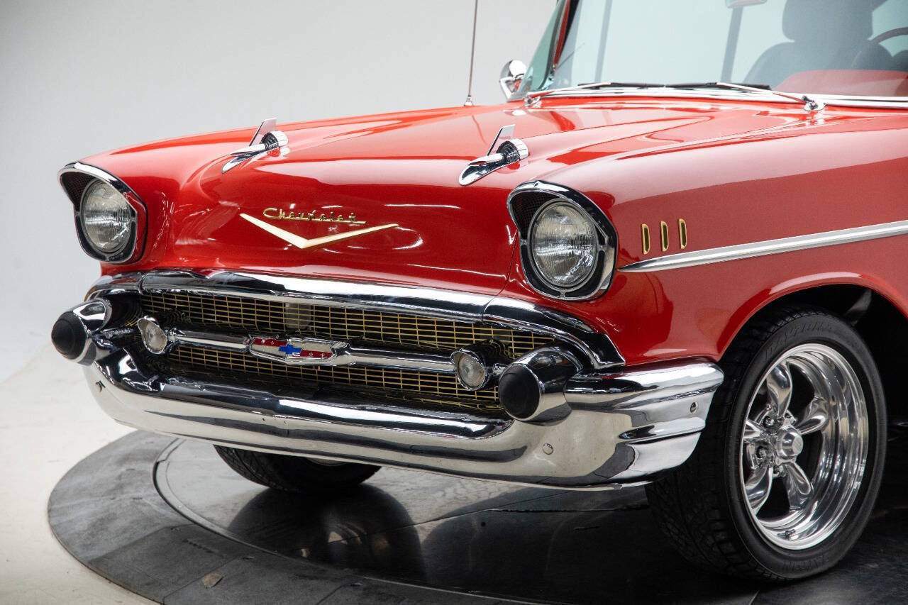 Chevrolet-Bel-Air150210-Berline-1957-Red-Black-632-5