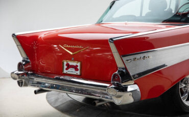 Chevrolet-Bel-Air150210-Berline-1957-Red-Black-632-8