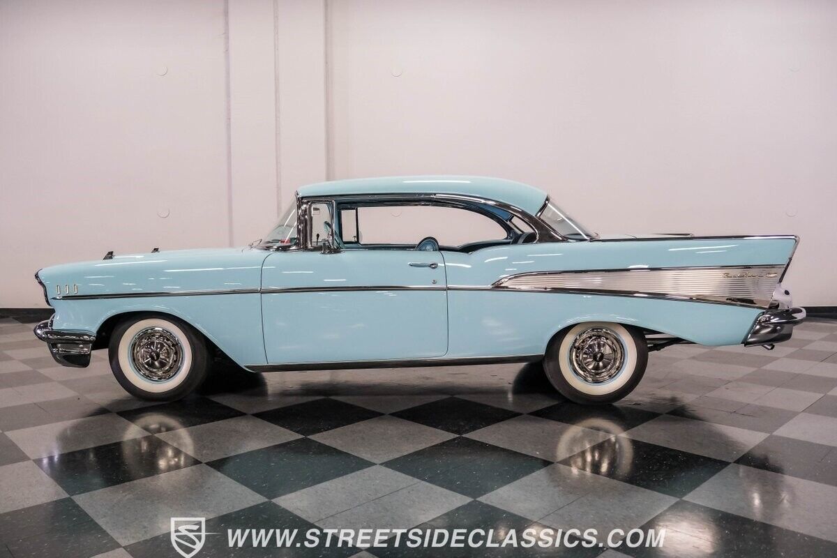 Chevrolet-Bel-Air150210-Coupe-1957-Blue-Blue-1147-6