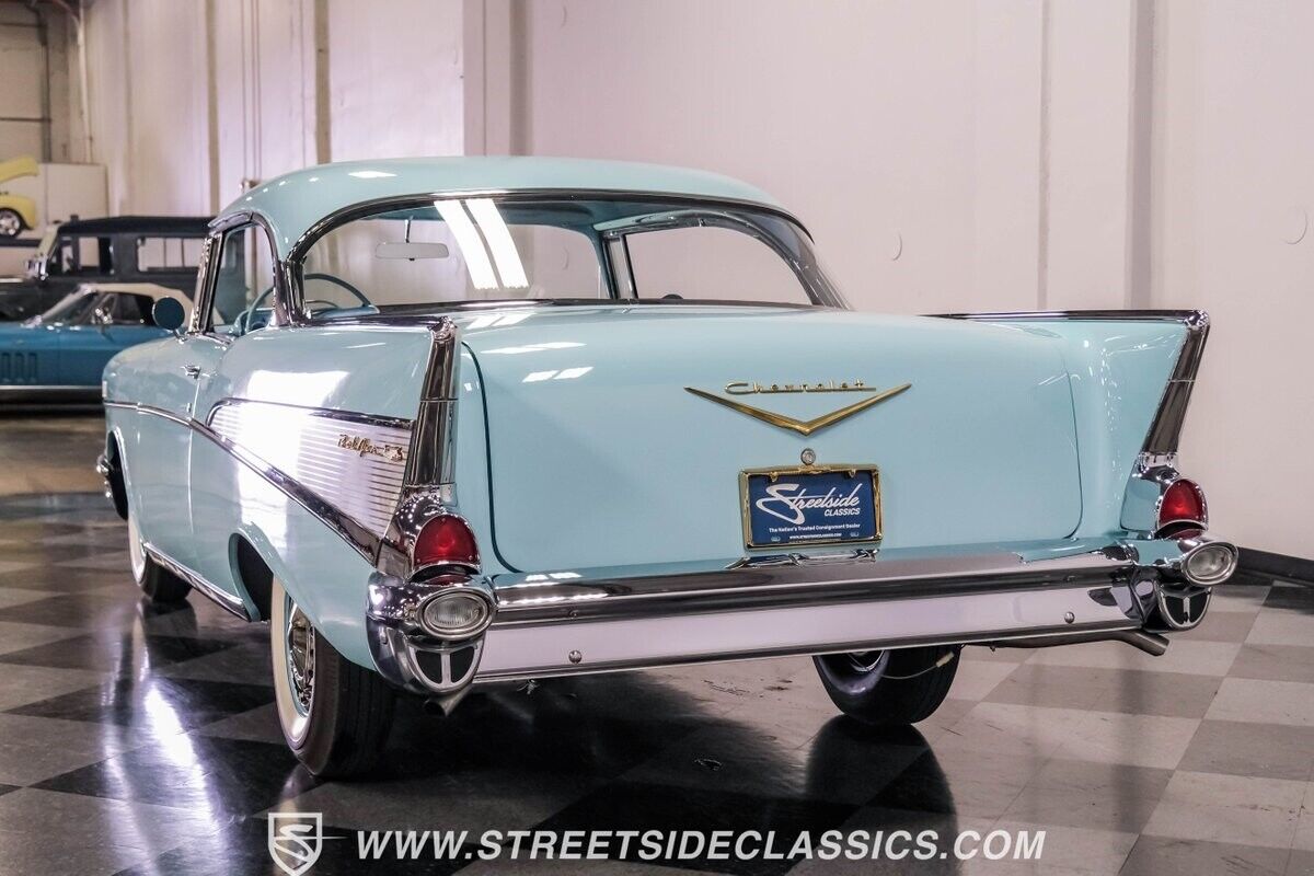 Chevrolet-Bel-Air150210-Coupe-1957-Blue-Blue-1147-9