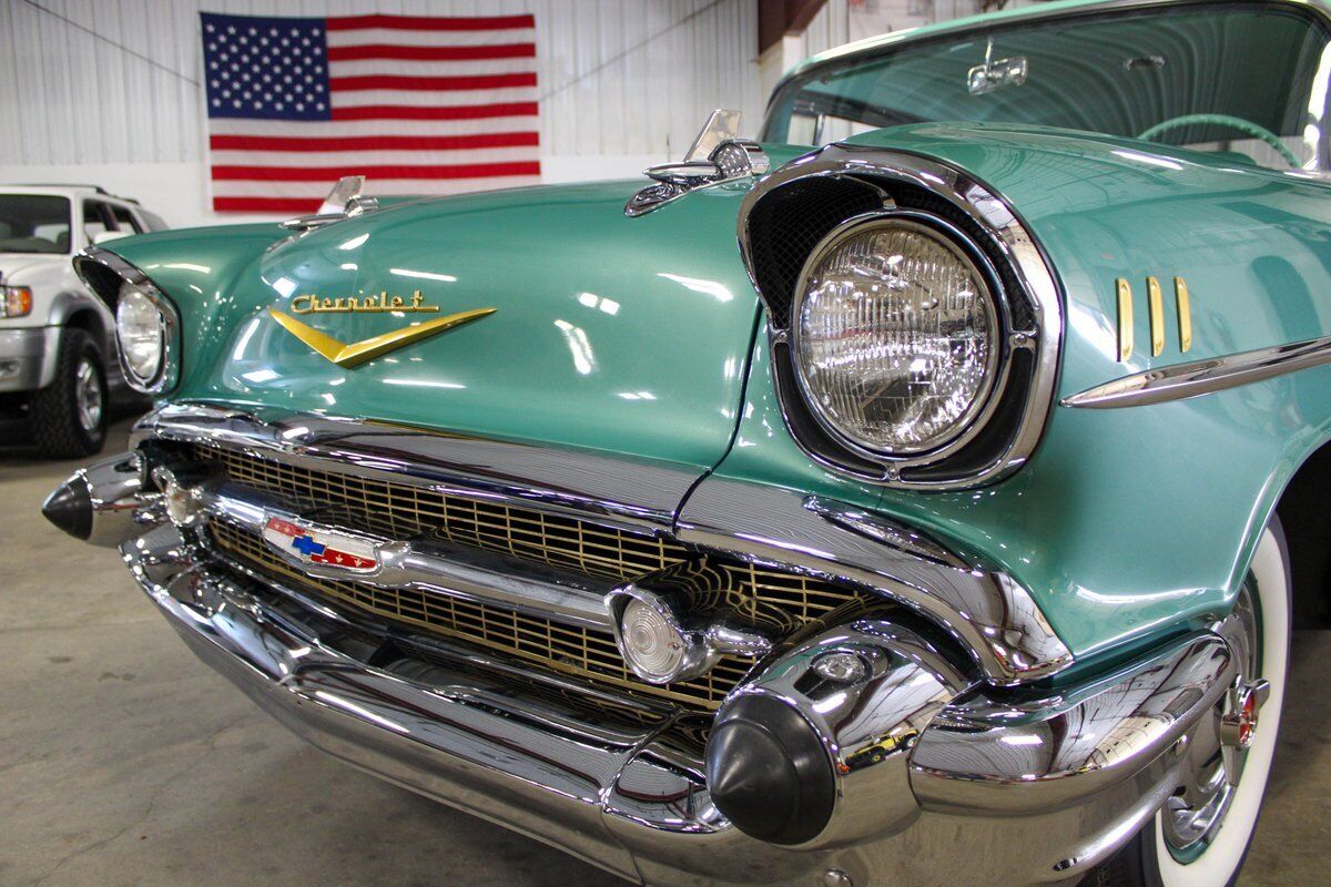 Chevrolet-Bel-Air150210-Coupe-1957-Green-Green-129955-9