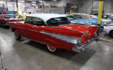 Chevrolet-Bel-Air150210-Coupe-1957-Red-Black-37749-1