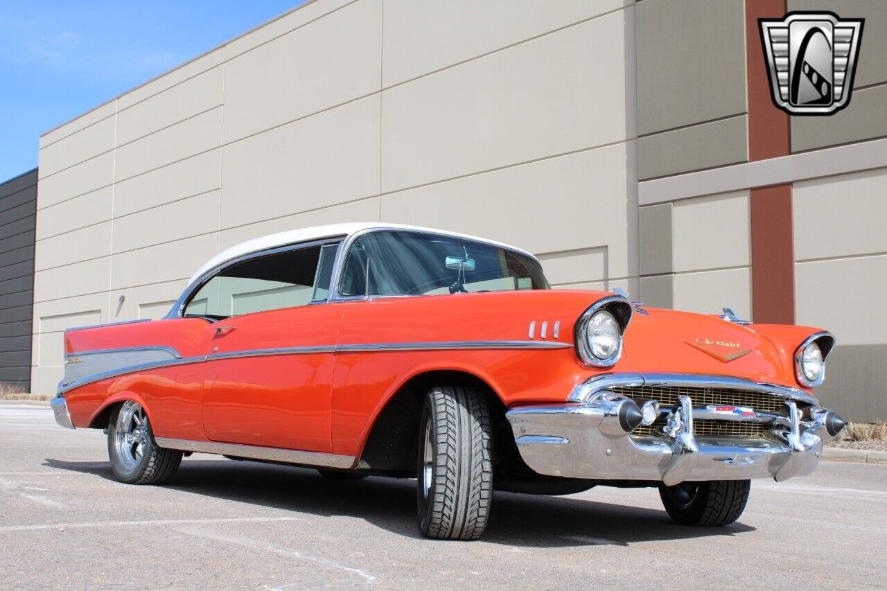 Chevrolet-Bel-Air150210-Coupe-1957-Red-Black-67631-8