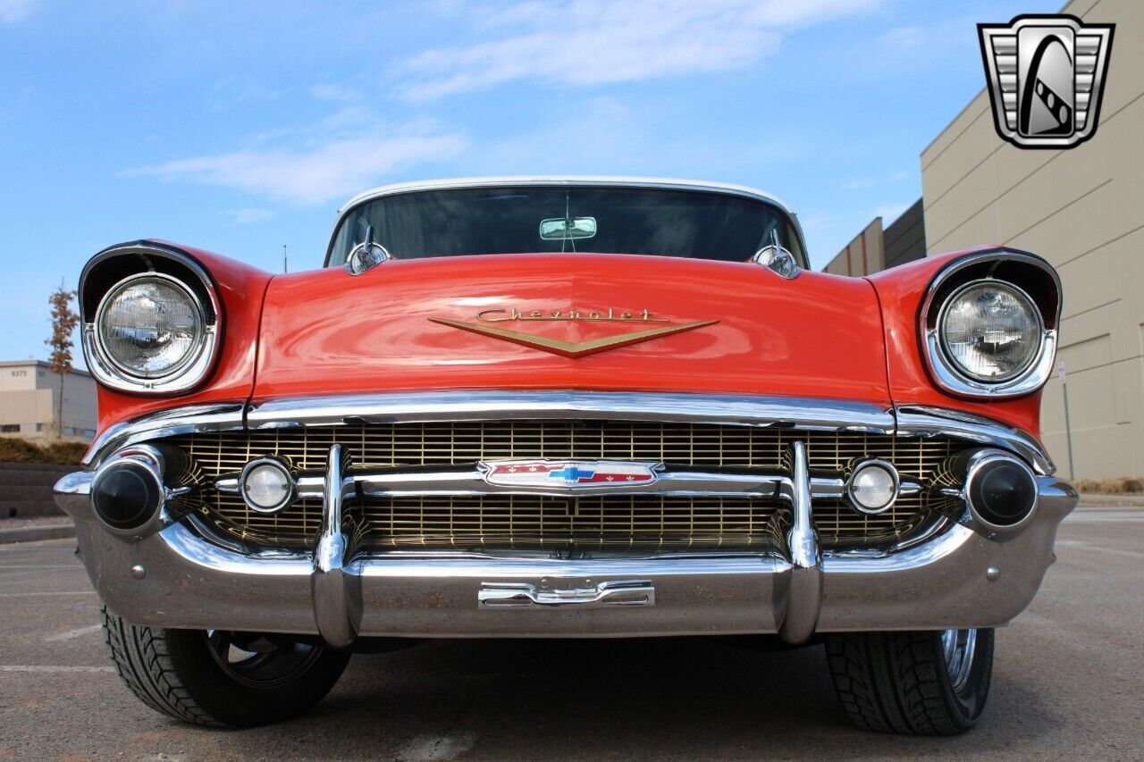 Chevrolet-Bel-Air150210-Coupe-1957-Red-Black-67631-9