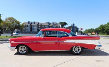 Chevrolet-Bel-Air150210-Coupe-1957-Red-Black-74197-3