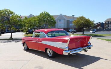 Chevrolet-Bel-Air150210-Coupe-1957-Red-Black-74197-4