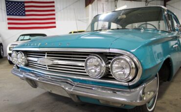 Chevrolet-Bel-Air150210-Coupe-1960-Aqua-White-147575-7