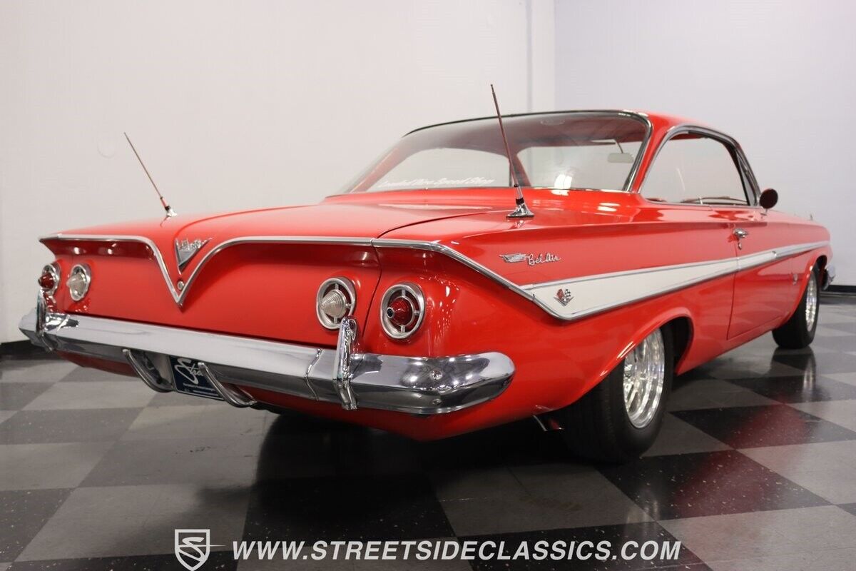 Chevrolet-Bel-Air150210-Coupe-1961-Red-Red-18831-10