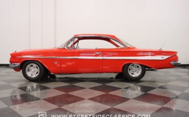 Chevrolet-Bel-Air150210-Coupe-1961-Red-Red-18831-2