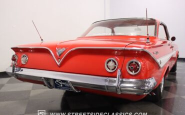 Chevrolet-Bel-Air150210-Coupe-1961-Red-Red-18831-9