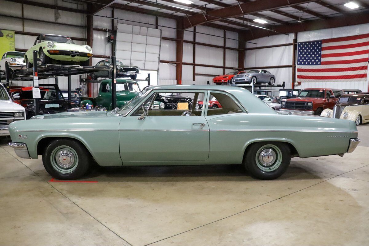 Chevrolet-Bel-Air150210-Coupe-1966-Green-Fawn-102546-3