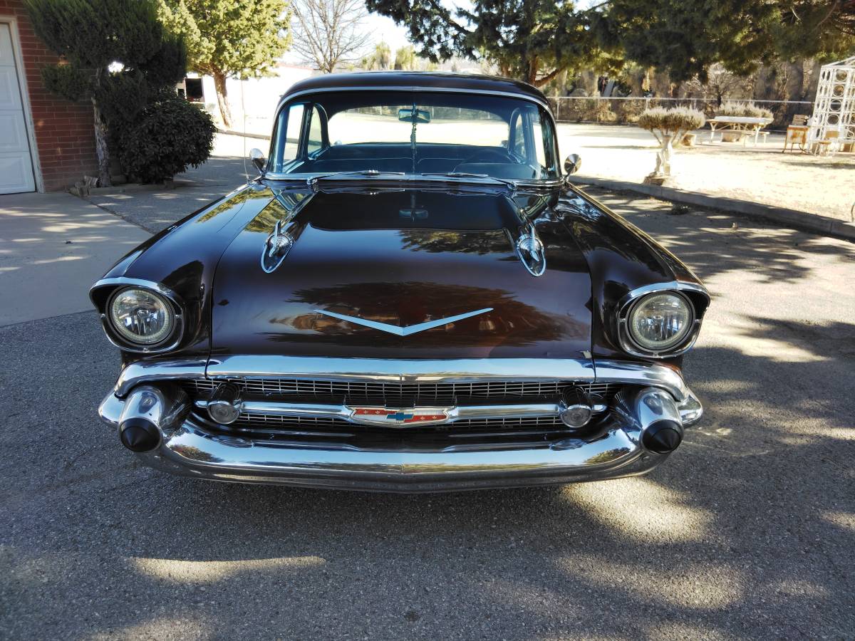 Chevrolet-Bel-air-1957-128747-5