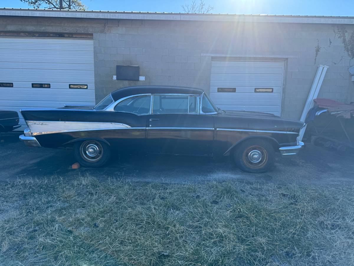 Chevrolet-Bel-air-1957-black-160932-10