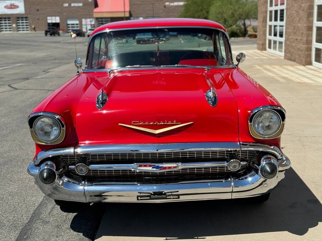 Chevrolet-Bel-air-1957-red-7765-10