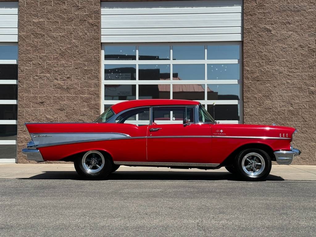 Chevrolet-Bel-air-1957-red-7765-2