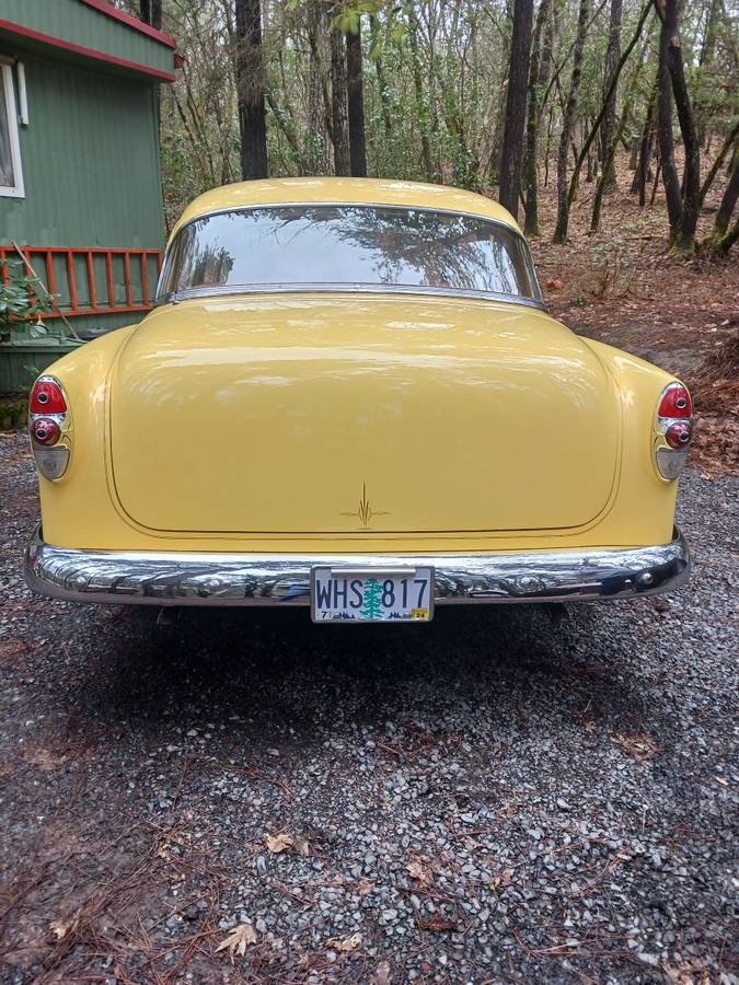 Chevrolet-Belair-1953-yellow-24140-1