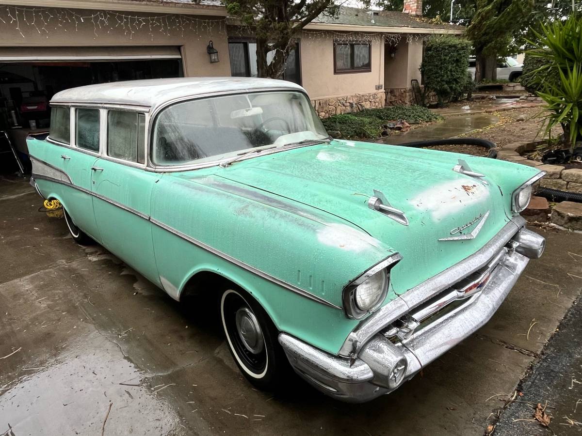 Chevrolet-Belair-1957-green-19867-5