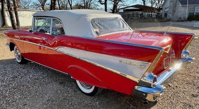 Chevrolet-Belair-1957-red-17862-19