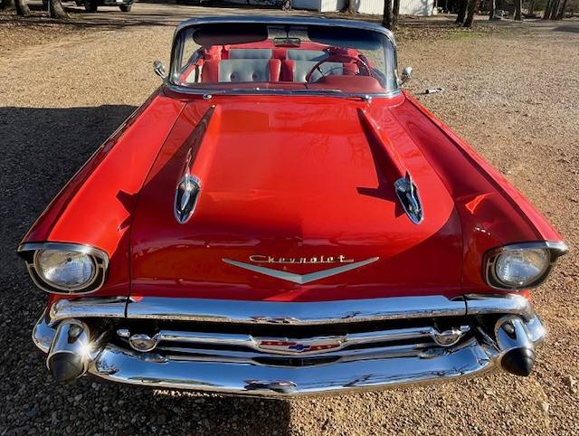 Chevrolet-Belair-1957-red-17862-2