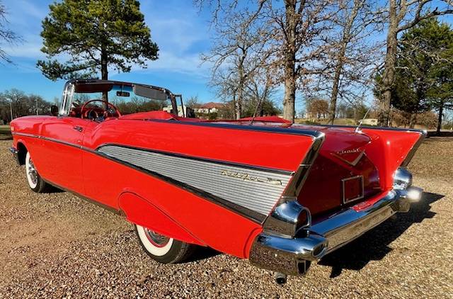 Chevrolet-Belair-1957-red-17862-5