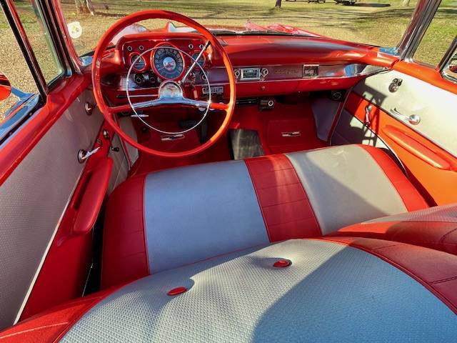 Chevrolet-Belair-1957-red-17862-8