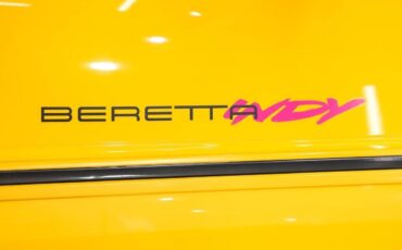 Chevrolet-Beretta-Coupe-1990-Yellow-Gray-79-8