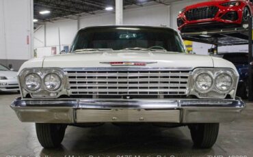 Chevrolet-Biscayne-1962-White-Tan-1608-11