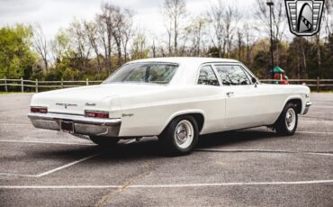 Chevrolet-Biscayne-1966-White-Tan-43803-6